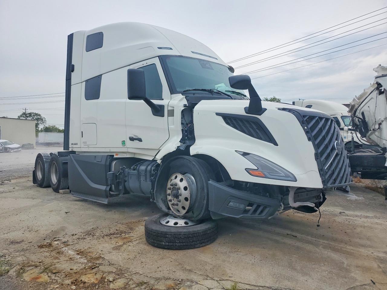 2025 VOLVO VNL (4) — снимка 4