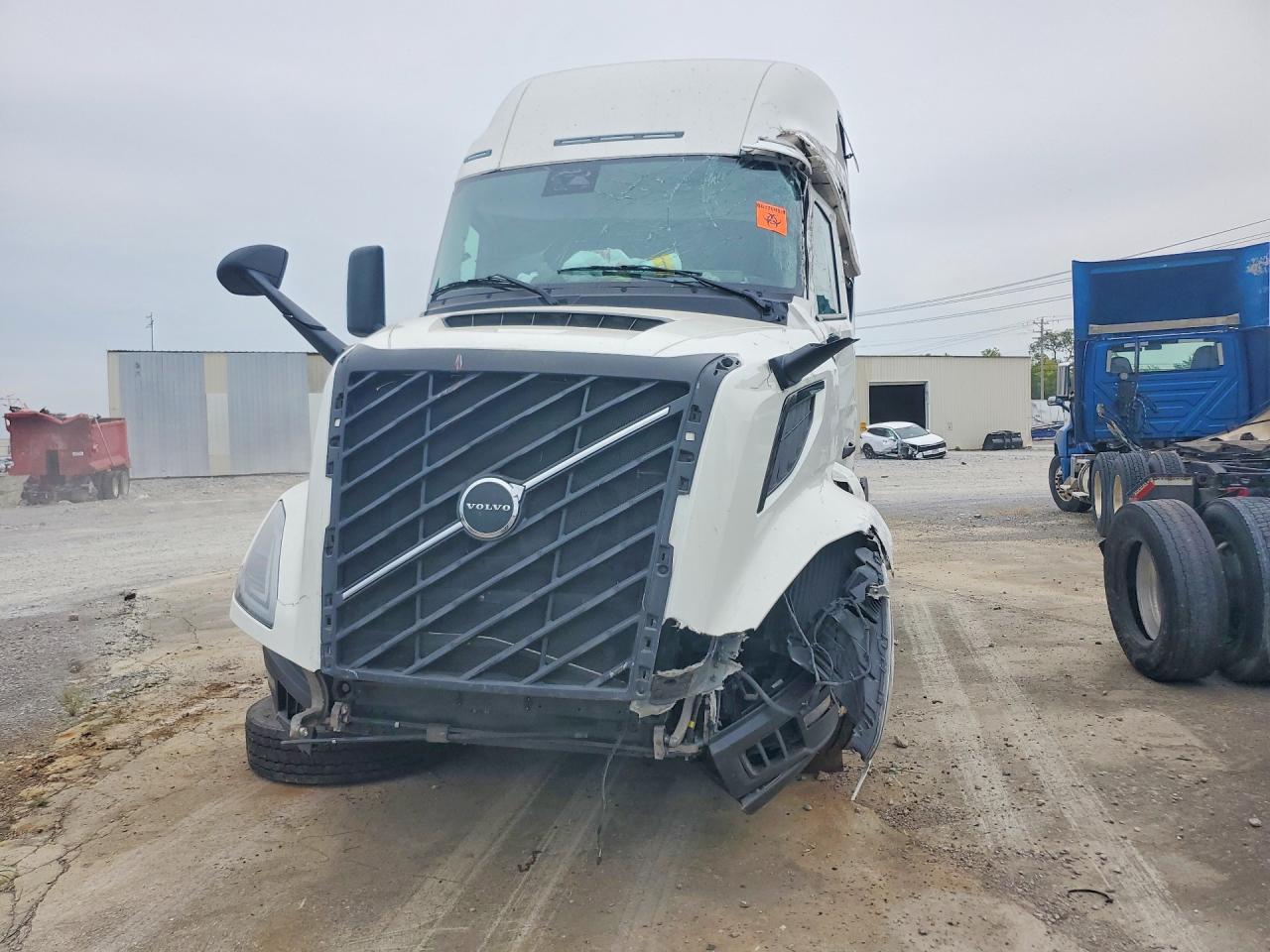 2025 VOLVO VNL (4) — снимка 5