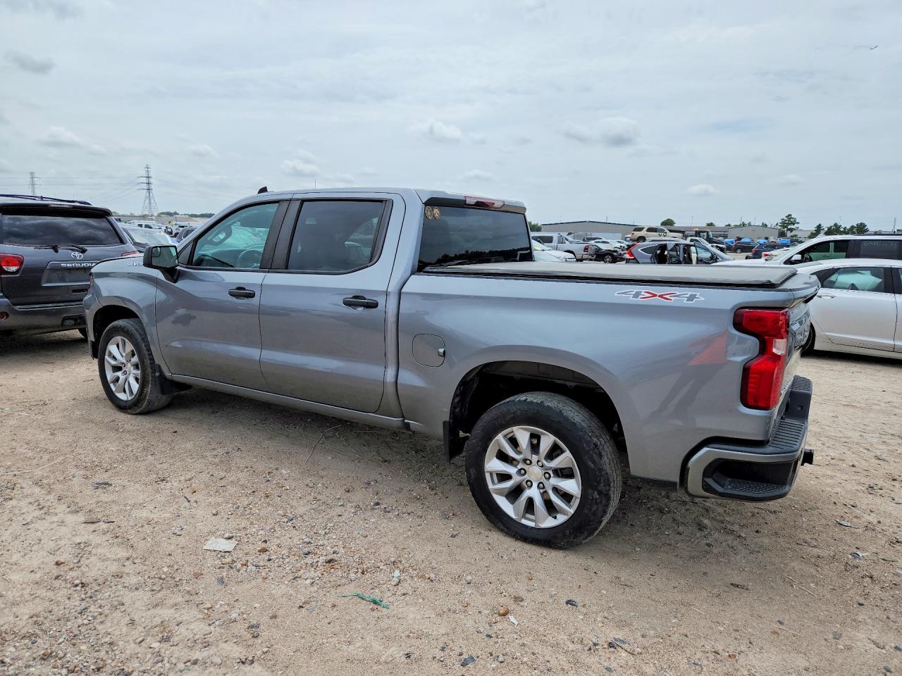 2023 CHEVROLET SILVERADO K1500 CUSTOM — снимка 2