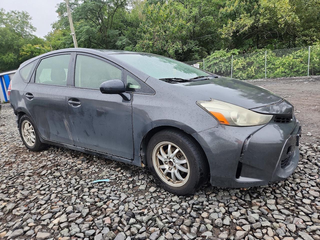 2015 TOYOTA PRIUS V TWO — снимка 4