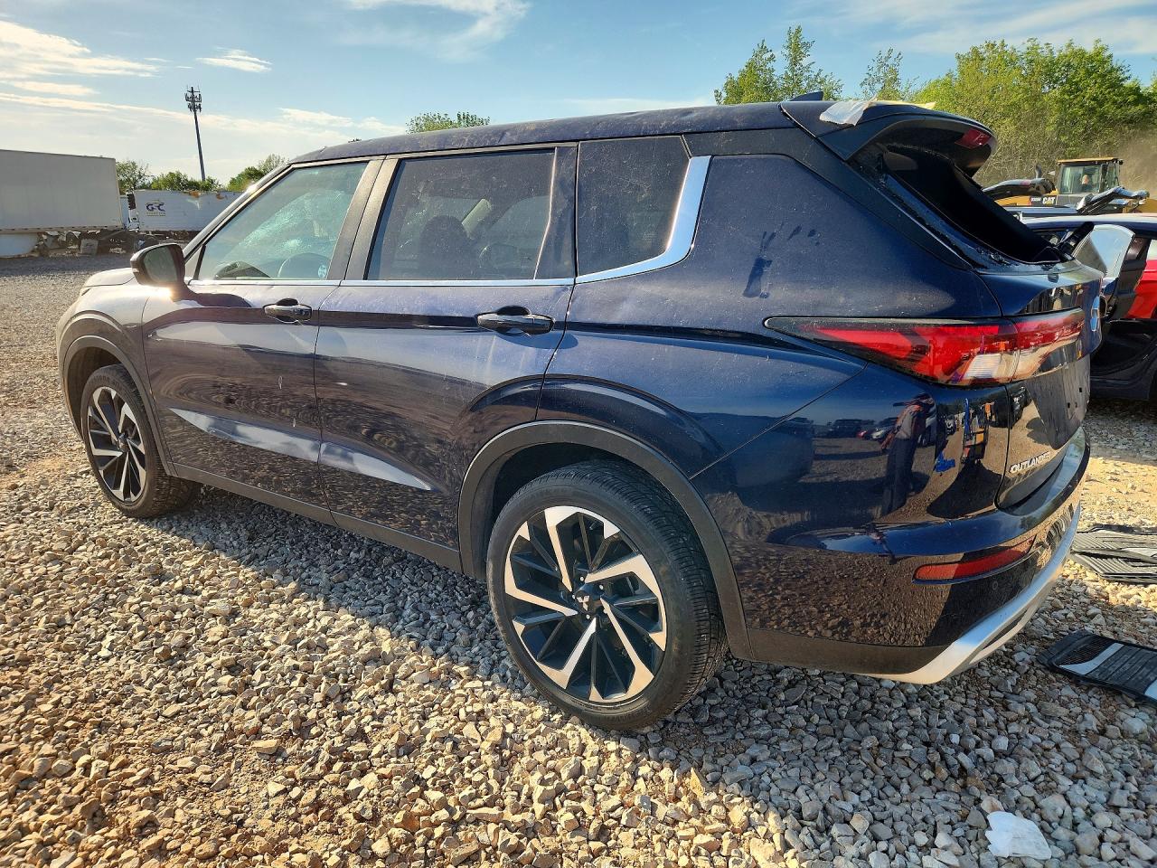 2024 MITSUBISHI OUTLANDER SE — снимка 2