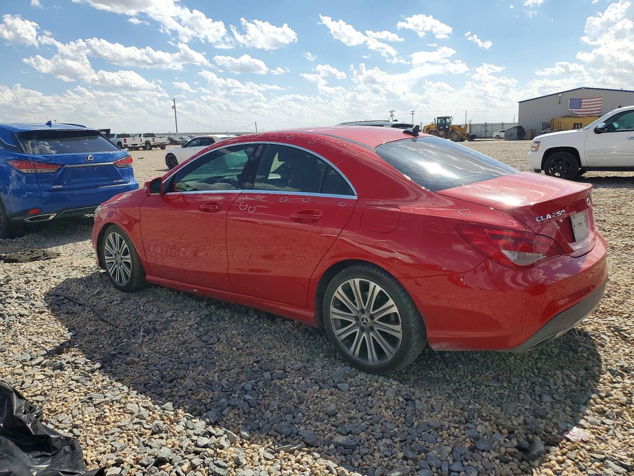 2018 MERCEDES-BENZ CLA 250 — снимка 2