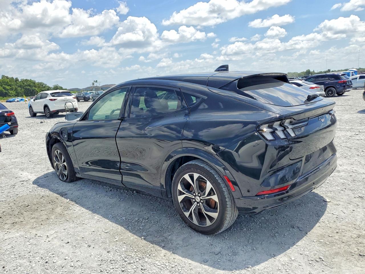 2023 FORD MUSTANG MACH-E PREMIUM — снимка 2