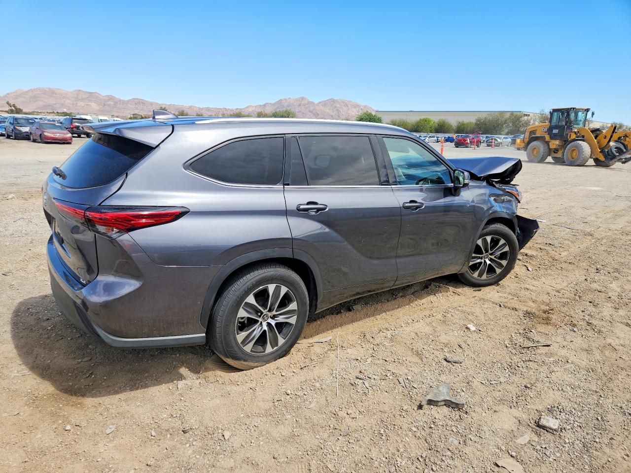 2021 TOYOTA HIGHLANDER XLE — снимка 3