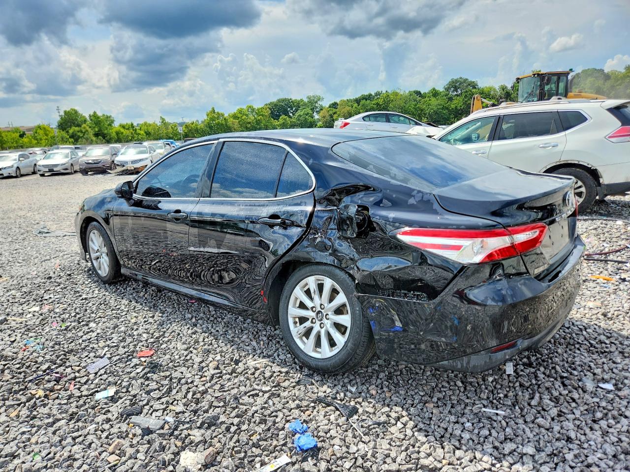 2018 TOYOTA CAMRY LE — снимка 2