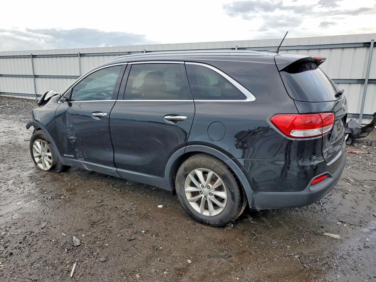 2017 KIA SORENTO LX V6 — снимка 2