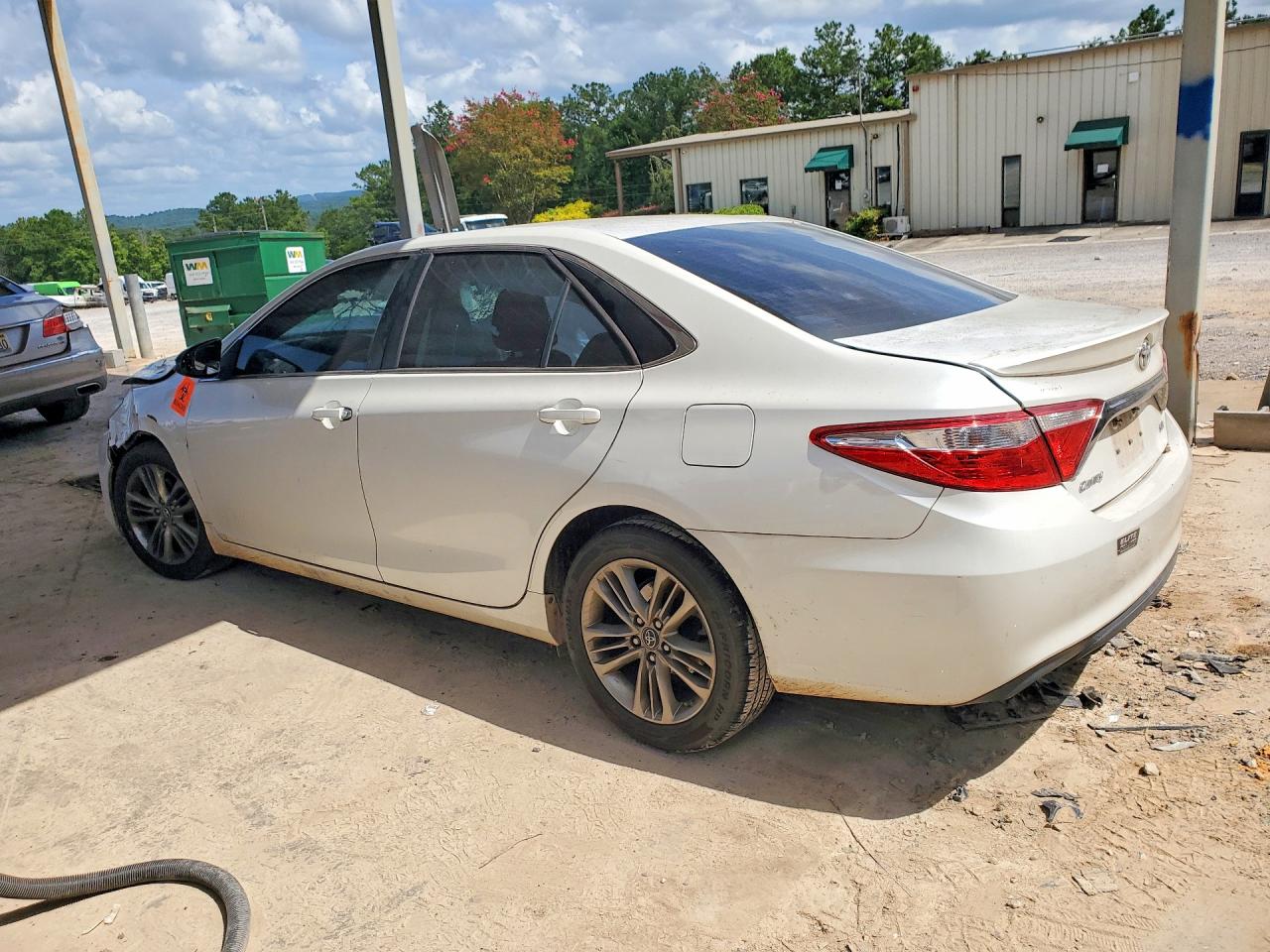 2017 TOYOTA CAMRY SE — снимка 2