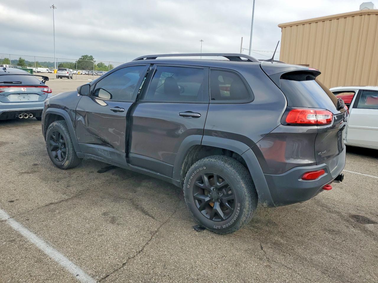 2016 JEEP CHEROKEE TRAILHAWK — снимка 2