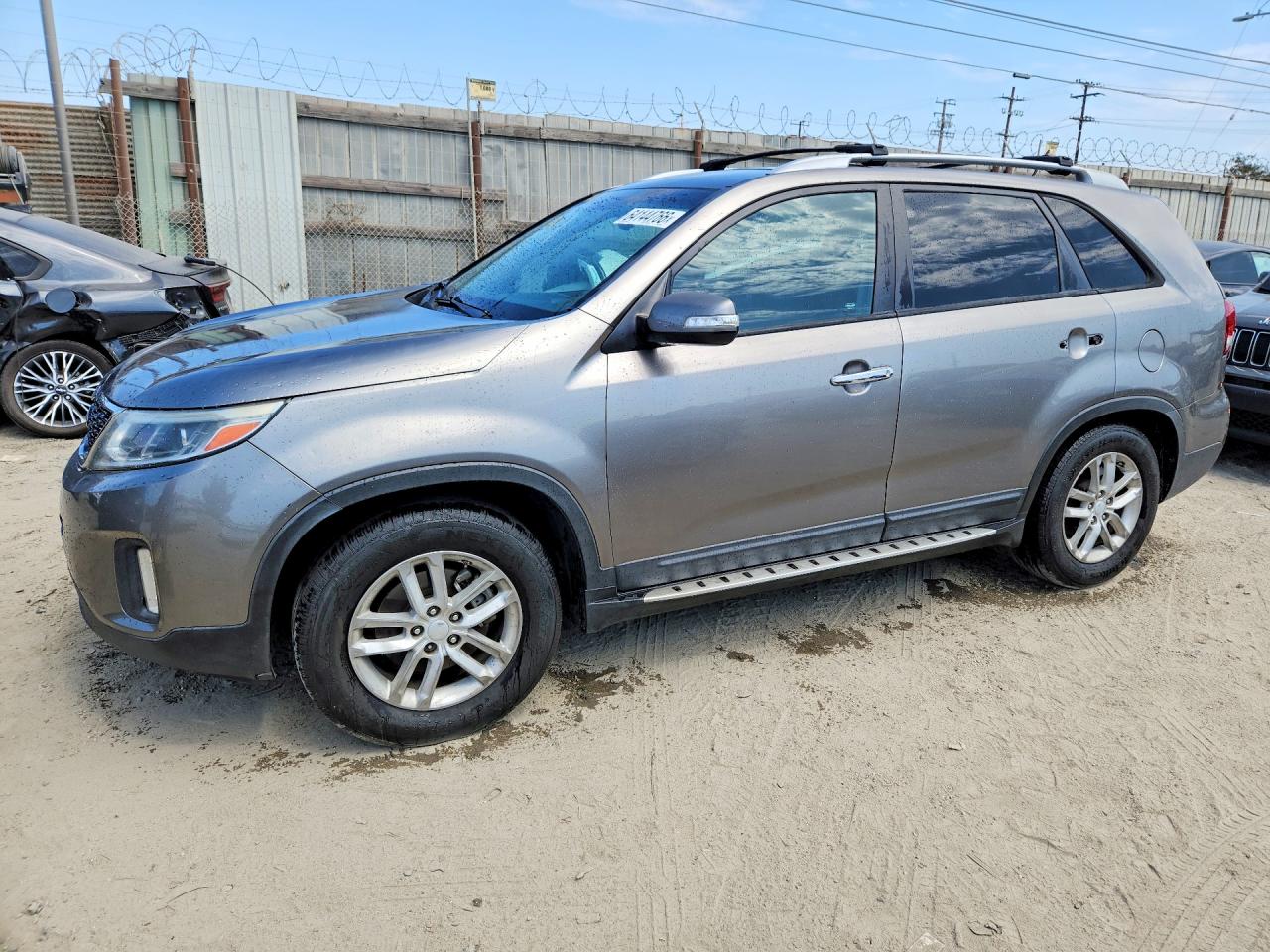 2015 KIA SORENTO LX
