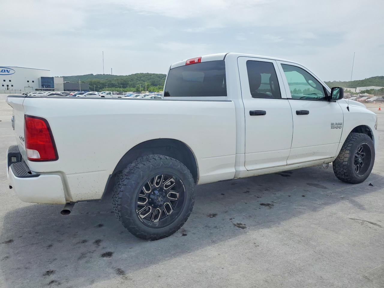 2017 RAM 1500 ST — снимка 3