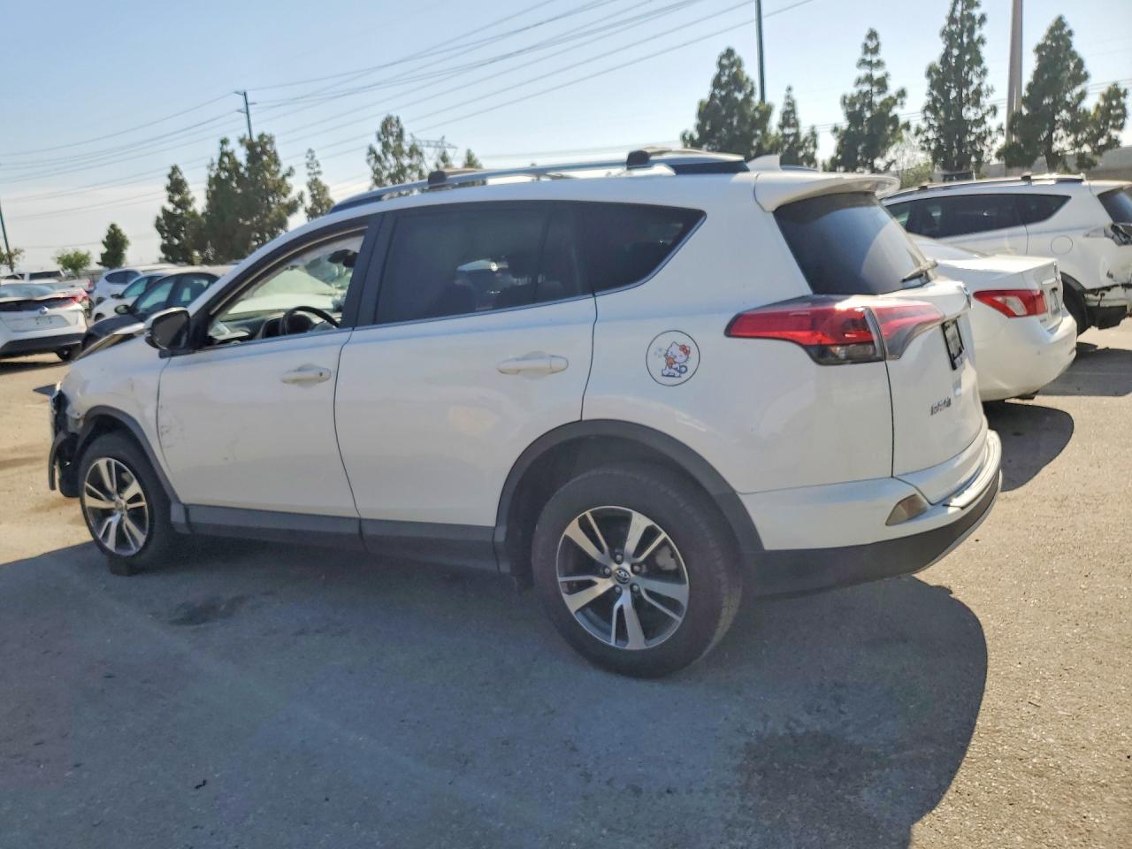 2018 TOYOTA RAV4 XLE — снимка 2