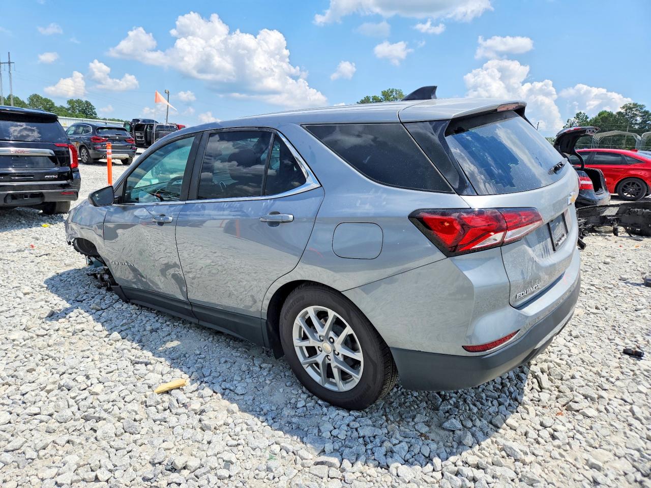 2023 CHEVROLET EQUINOX LT — снимка 2