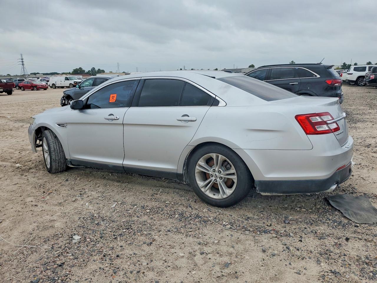 2015 FORD TAURUS LIMITED — снимка 2