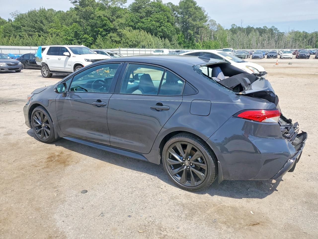 2026 TOYOTA COROLLA SE — снимка 2