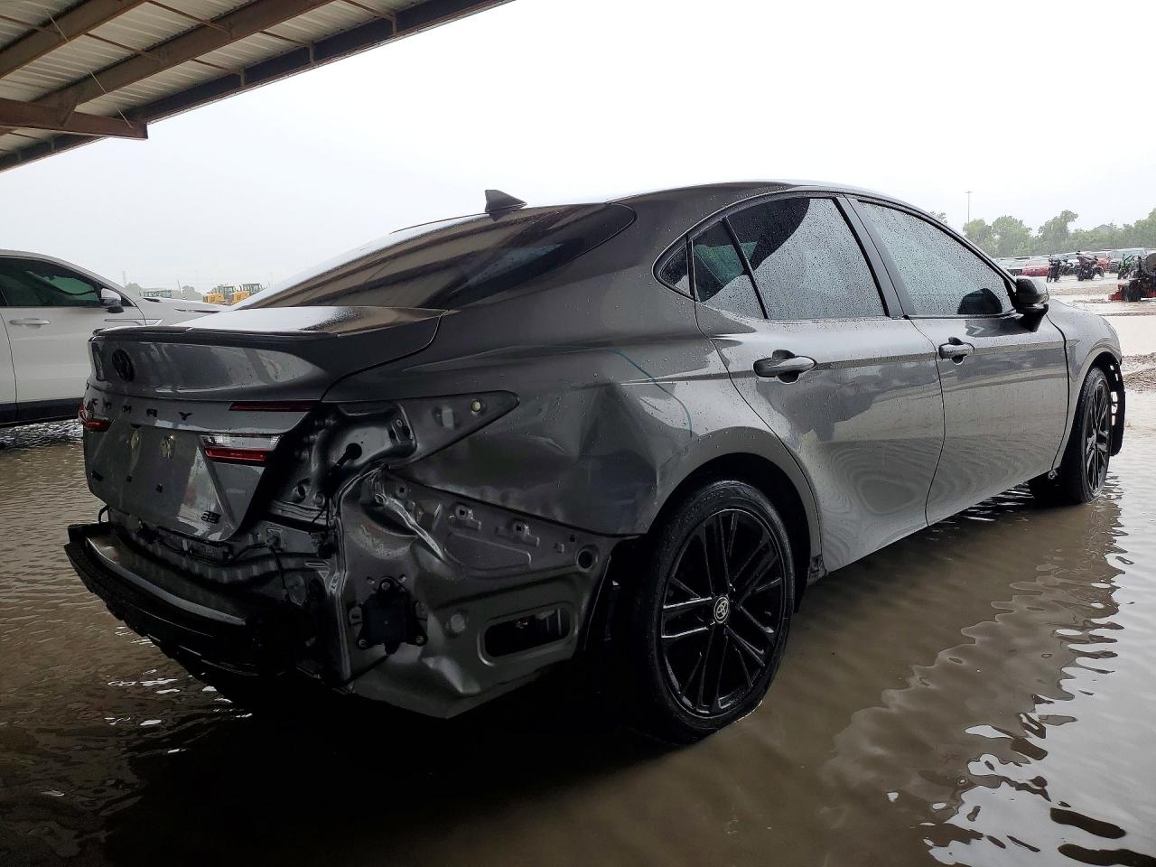 2025 TOYOTA CAMRY SE — снимка 3