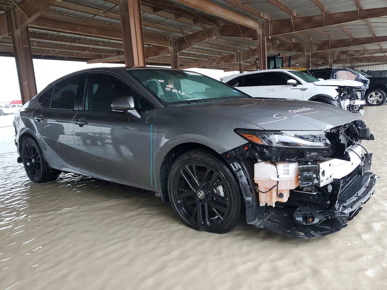 2025 TOYOTA CAMRY SE — снимка 4