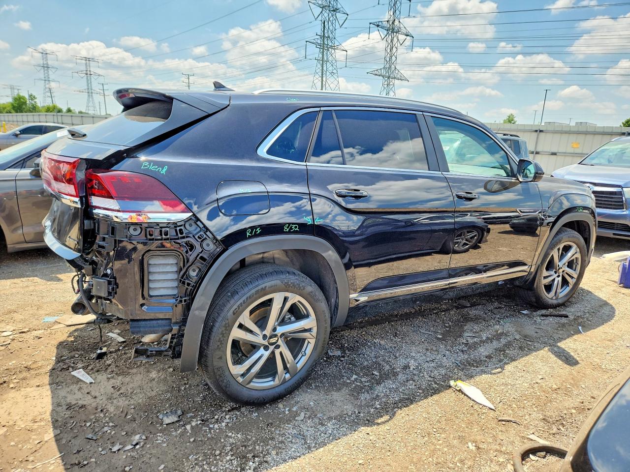 2024 VOLKSWAGEN ATLAS CROSS SPORT SEL R-LINE — снимка 3