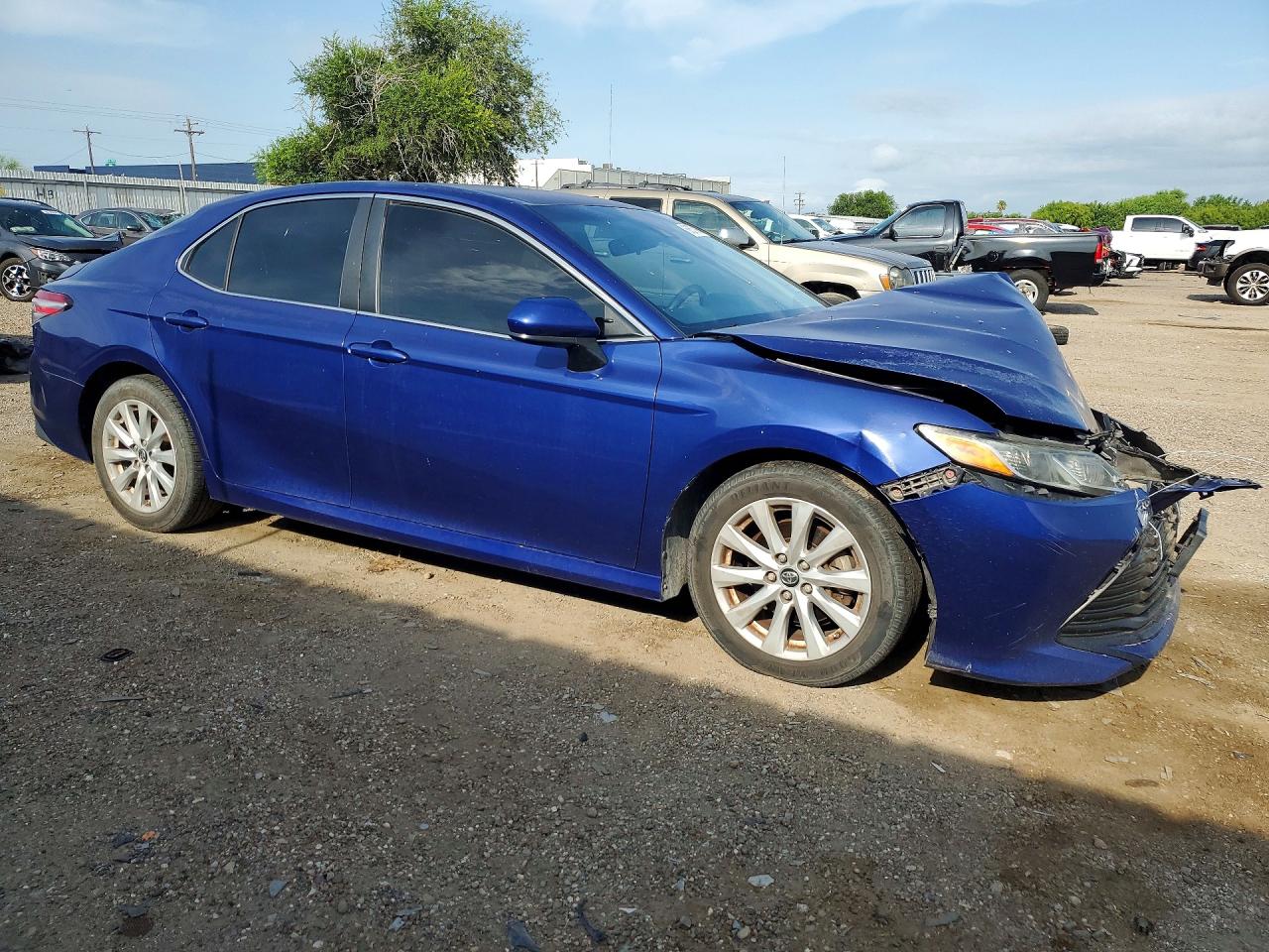2018 TOYOTA CAMRY LE — снимка 4