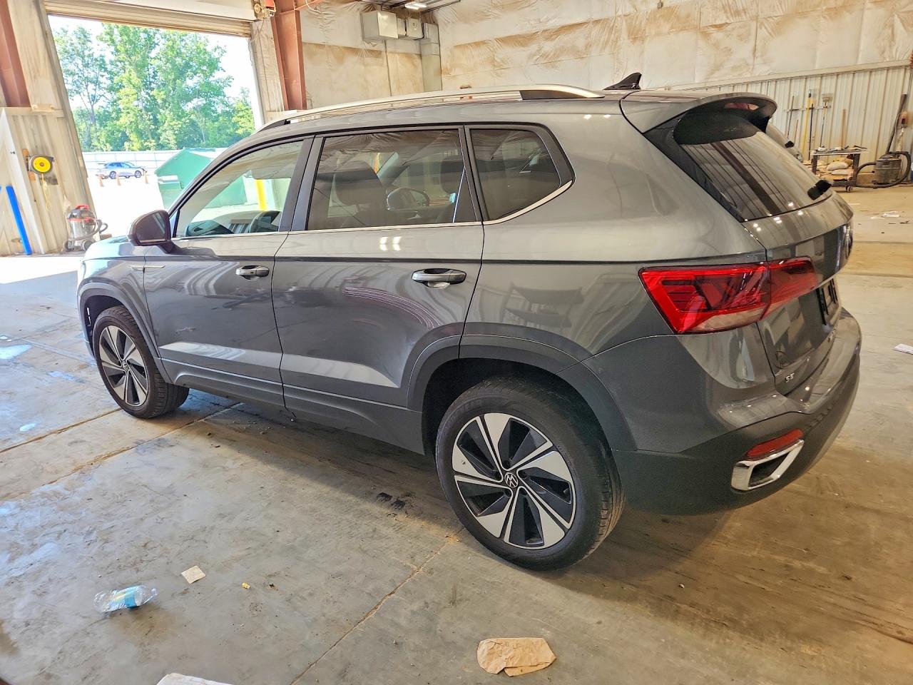 2024 VOLKSWAGEN TAOS SE — снимка 2