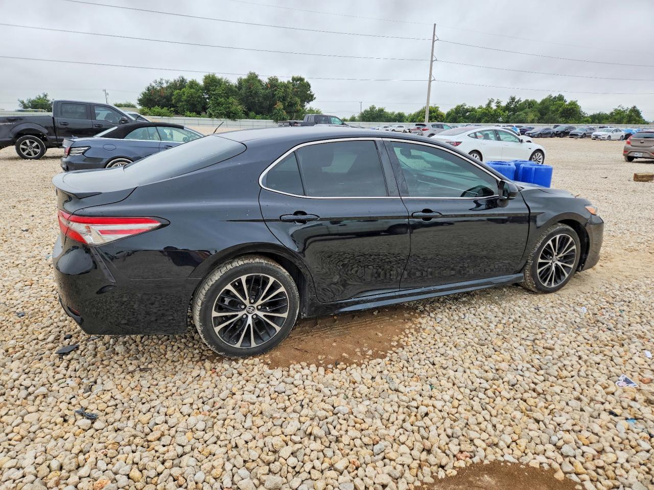 2018 TOYOTA CAMRY SE — снимка 3