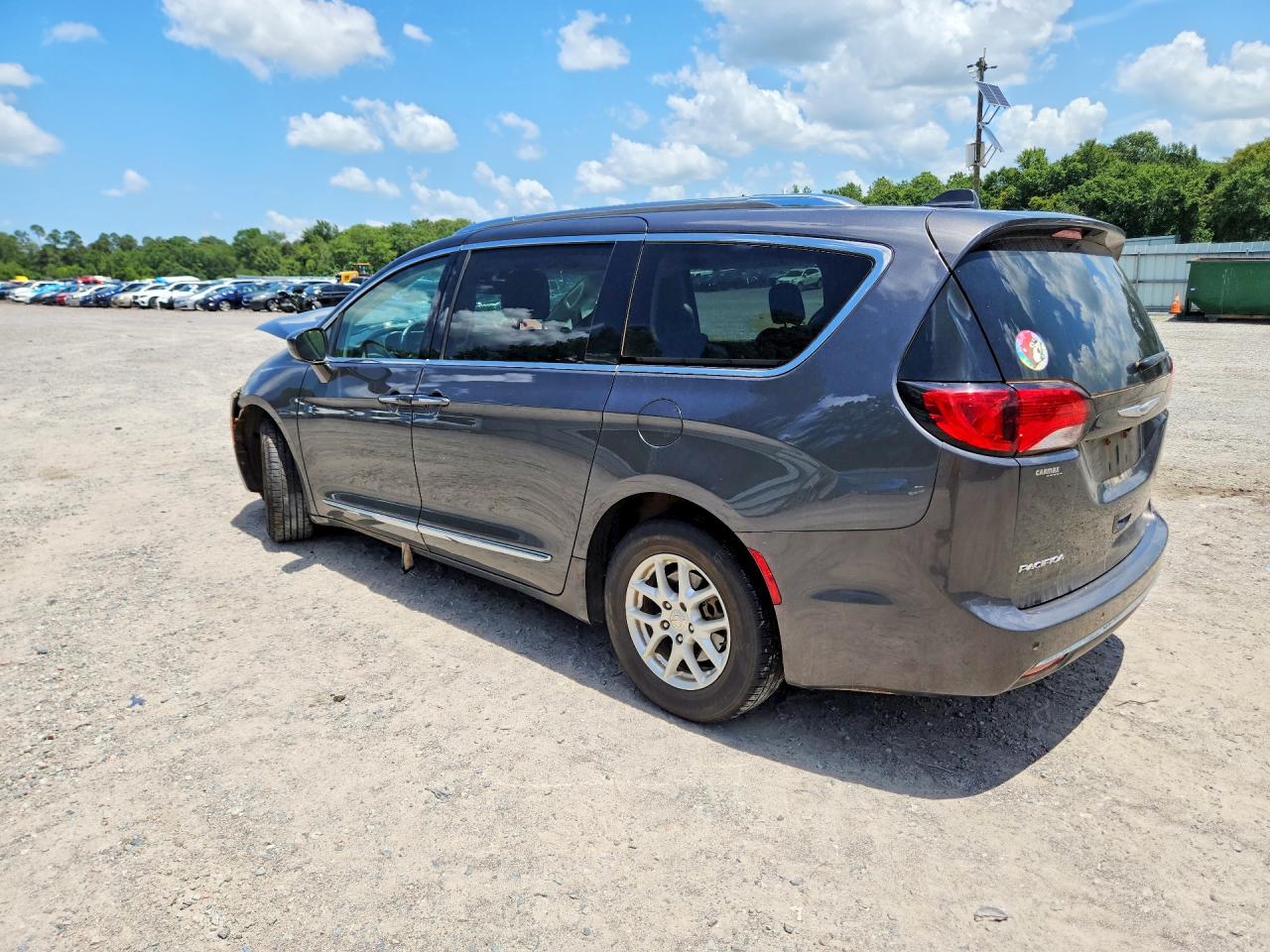 2020 CHRYSLER PACIFICA TOURING L — снимка 2