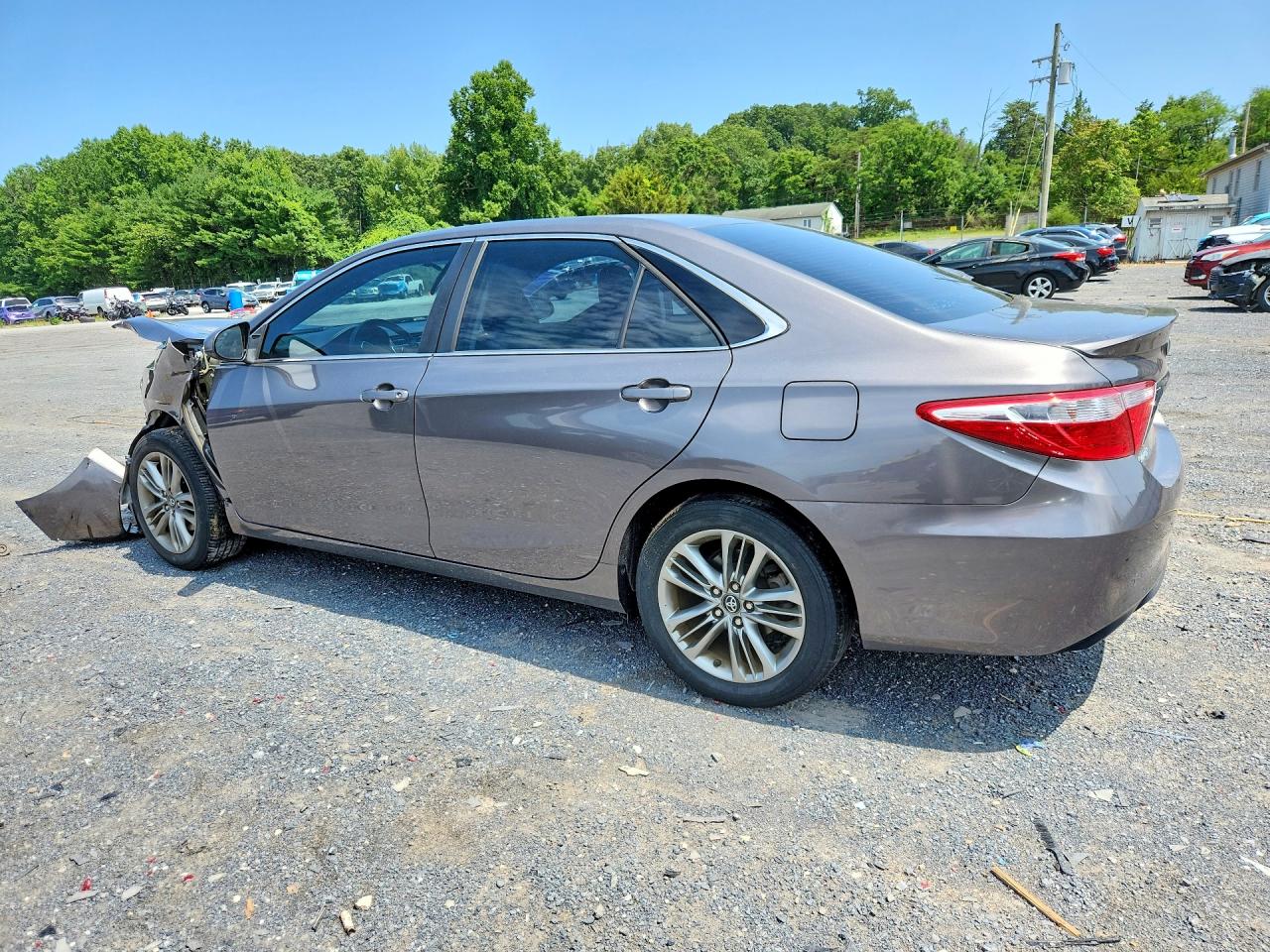 2017 TOYOTA CAMRY SE — снимка 2