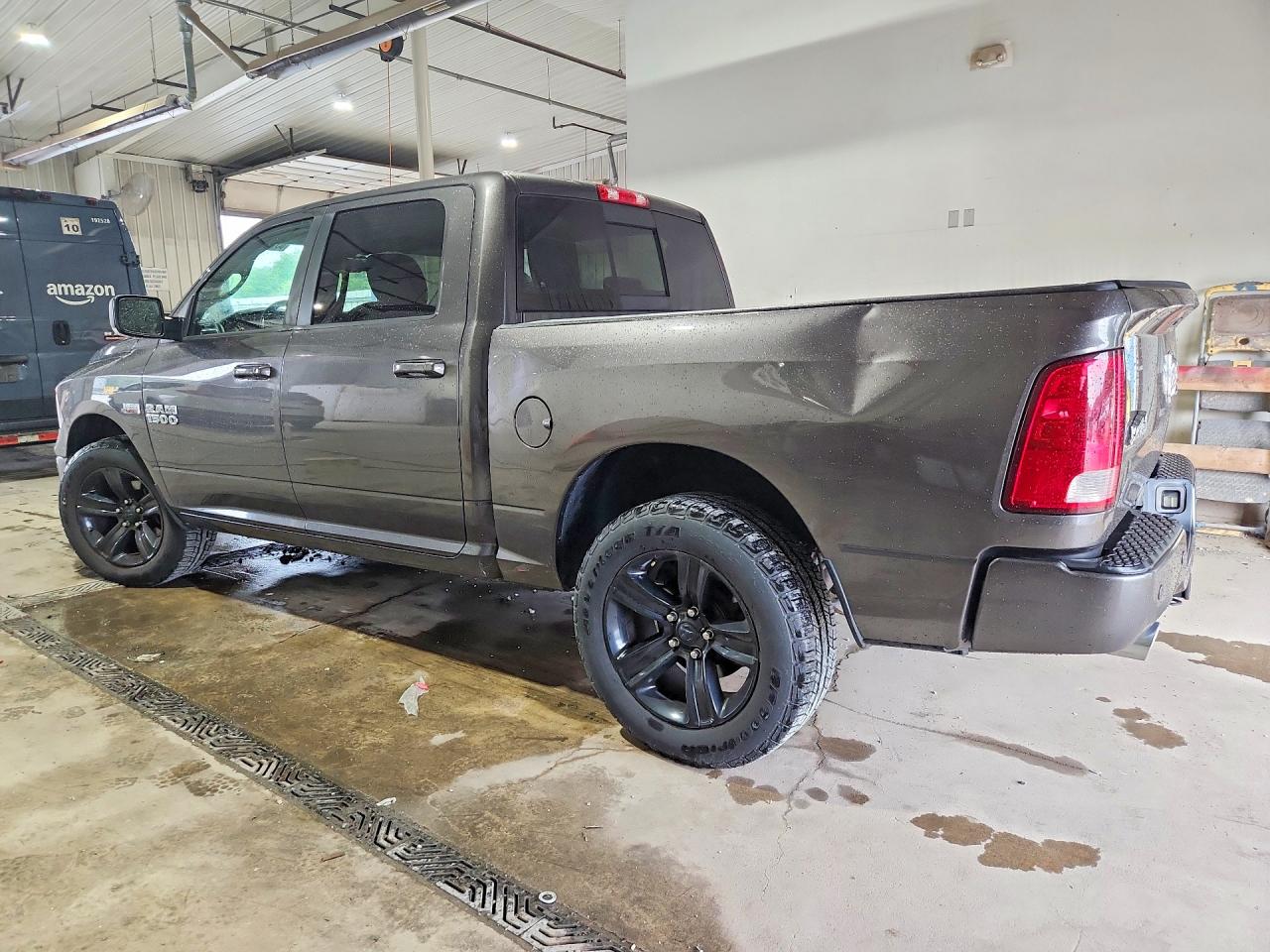 2016 RAM 1500 SLT — снимка 2