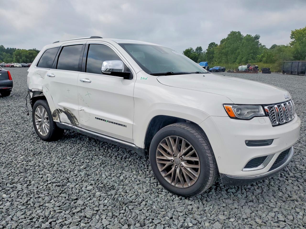 2017 JEEP GRAND CHEROKEE SUMMIT — снимка 4