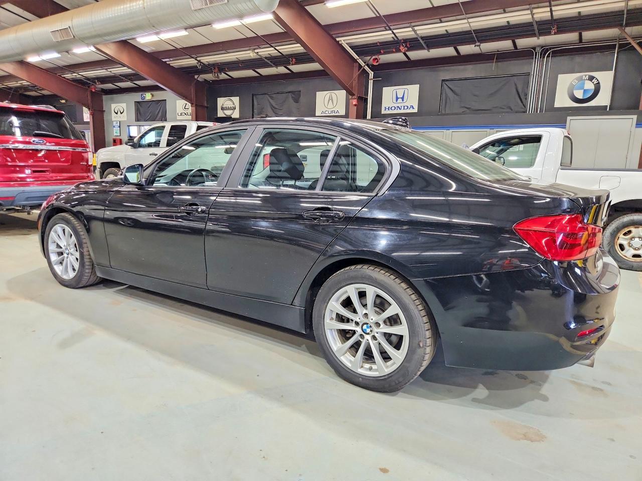 2017 BMW 320 XI — снимка 2