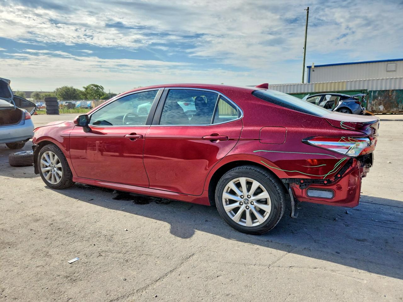 2019 TOYOTA CAMRY LE — снимка 2