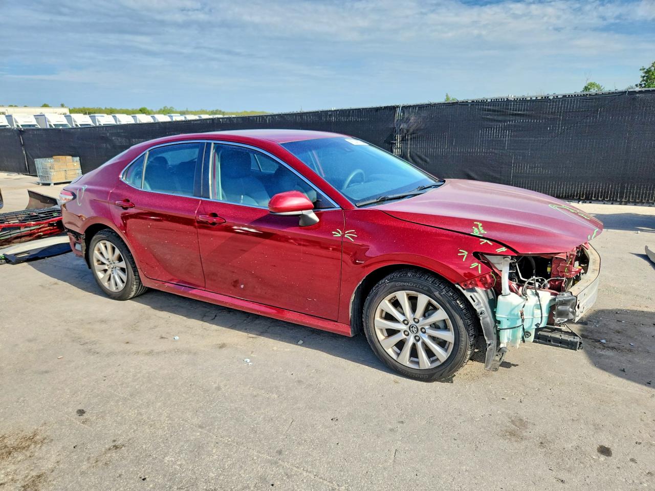 2019 TOYOTA CAMRY LE — снимка 4