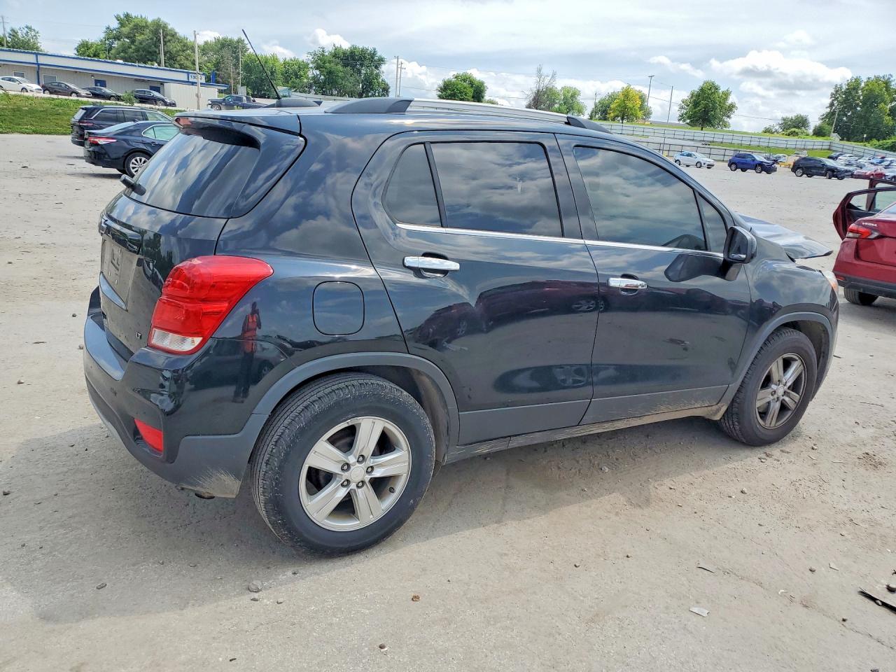 2019 CHEVROLET TRAX 1LT — снимка 3