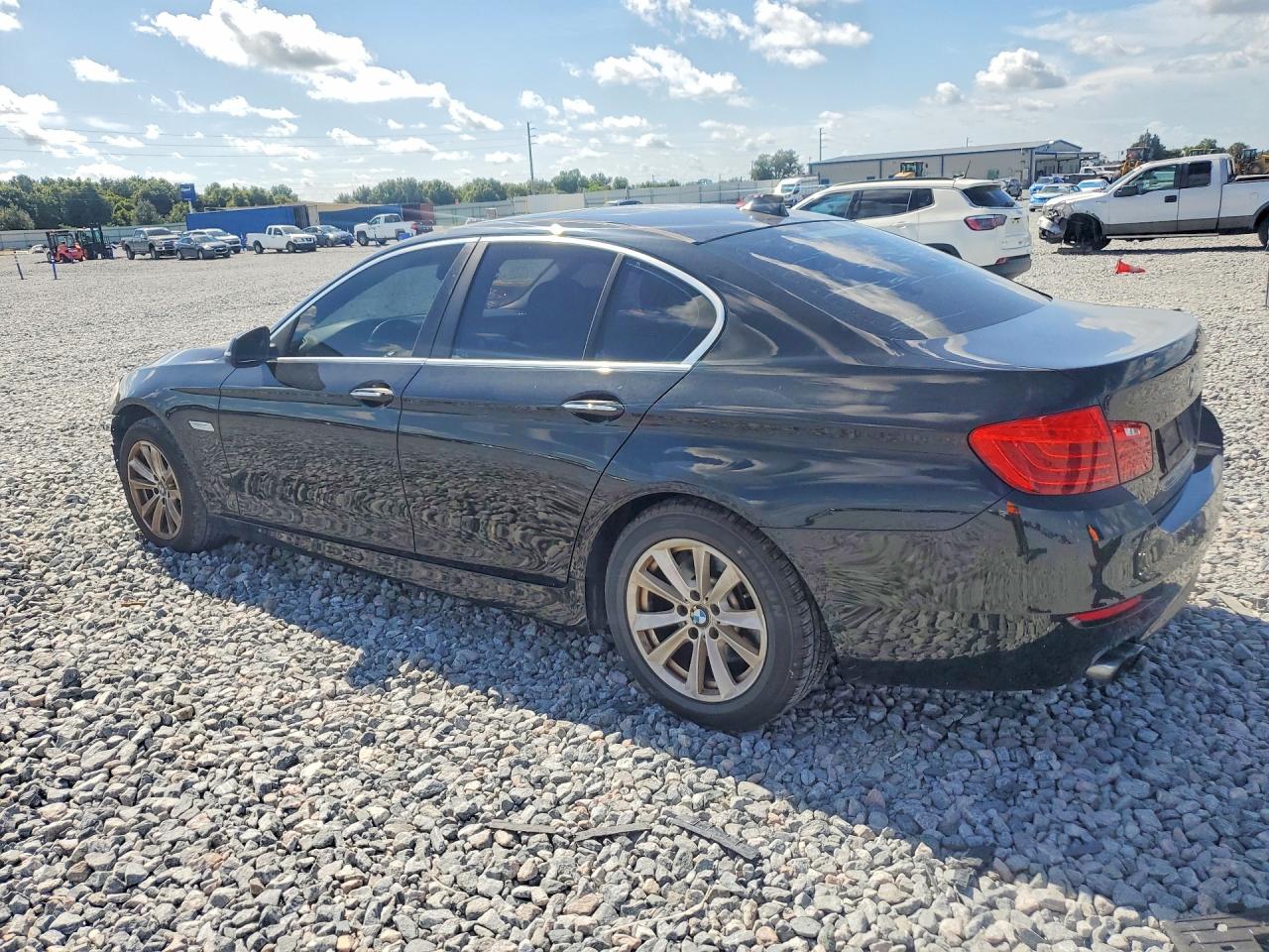2015 BMW 528 I — снимка 2