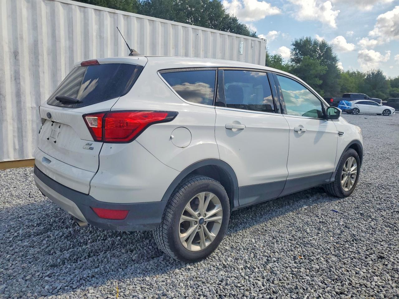 2019 FORD ESCAPE SE — снимка 3