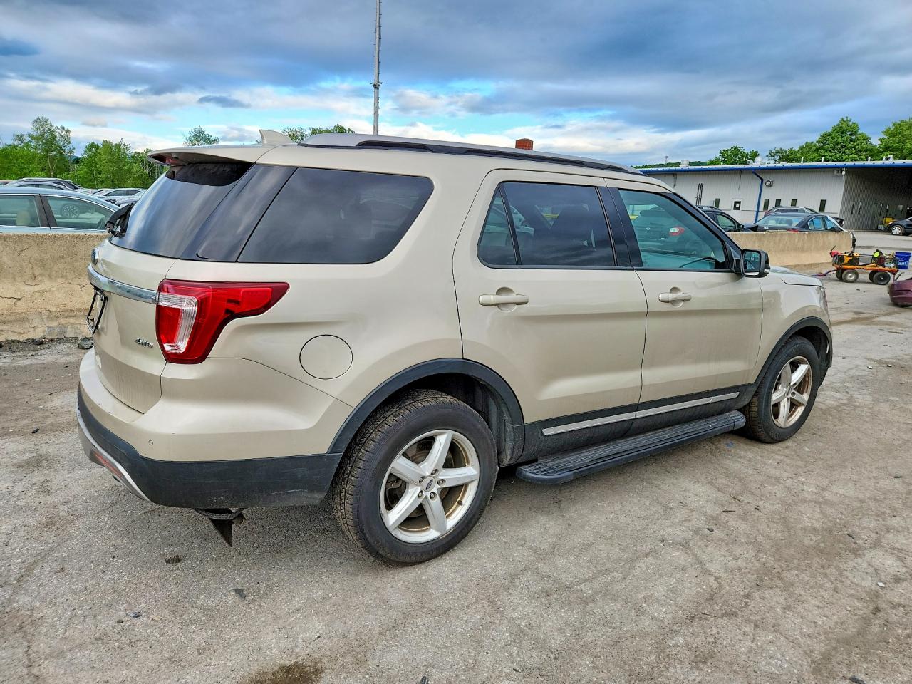 2017 FORD EXPLORER XLT — снимка 3