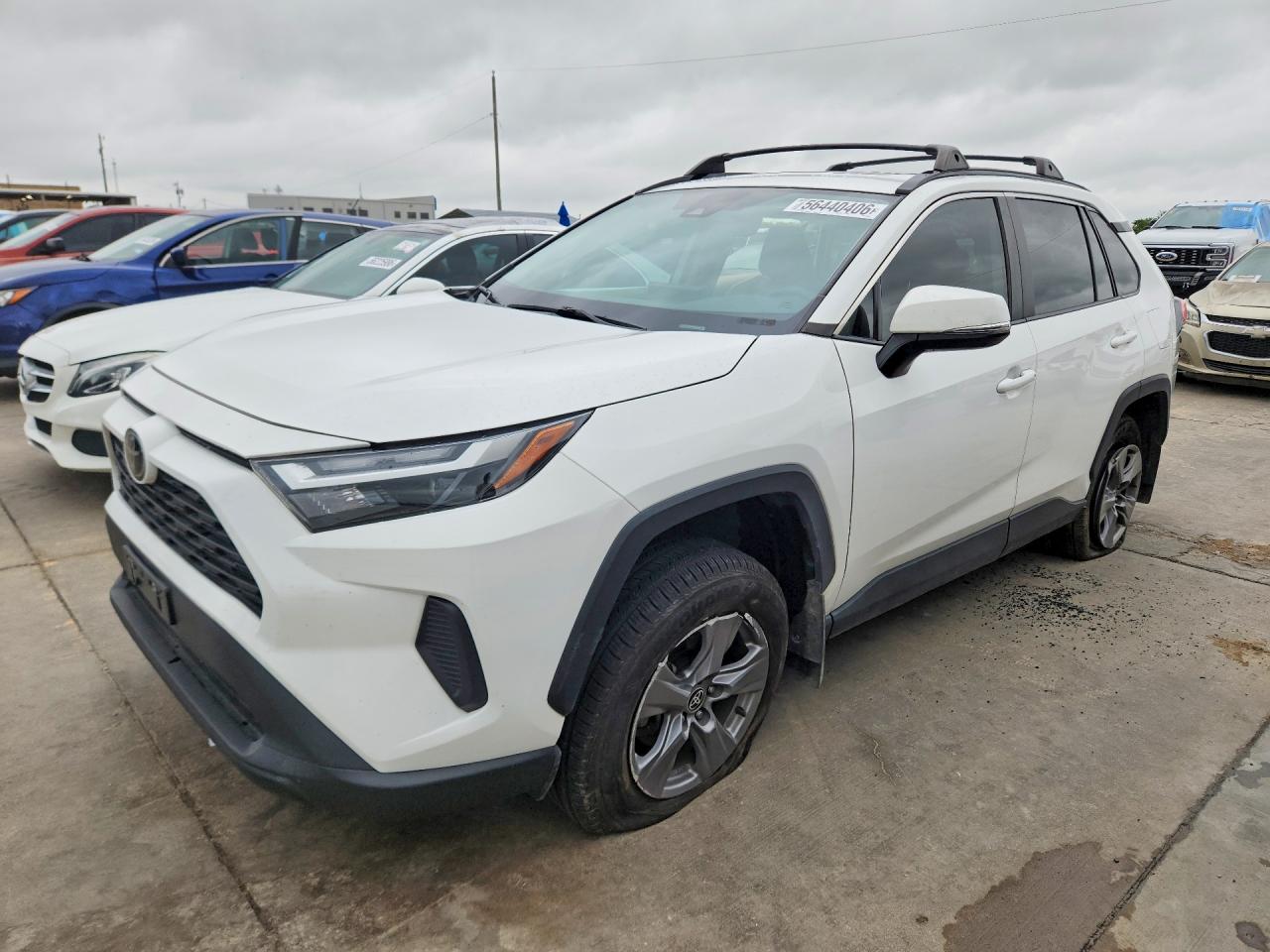 2024 TOYOTA RAV4 XLE