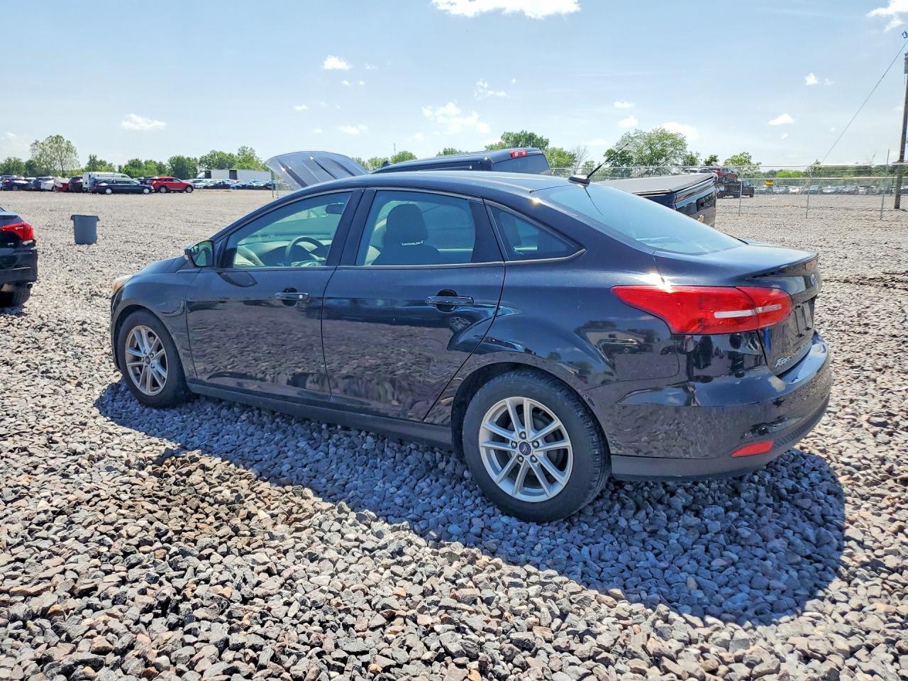 2017 FORD FOCUS SE — снимка 2