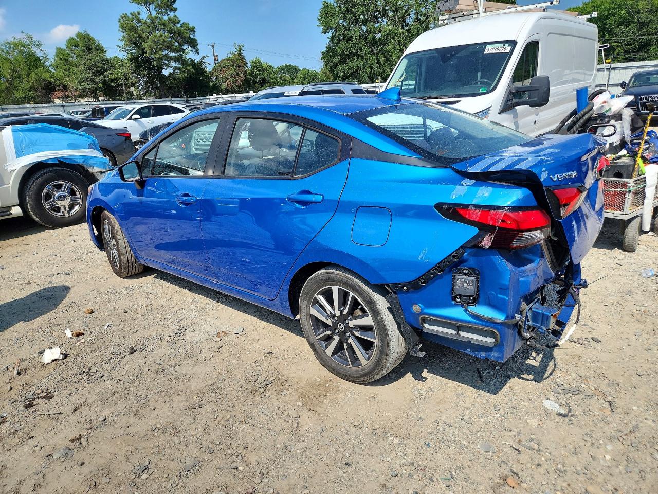 2020 NISSAN VERSA SV — снимка 2