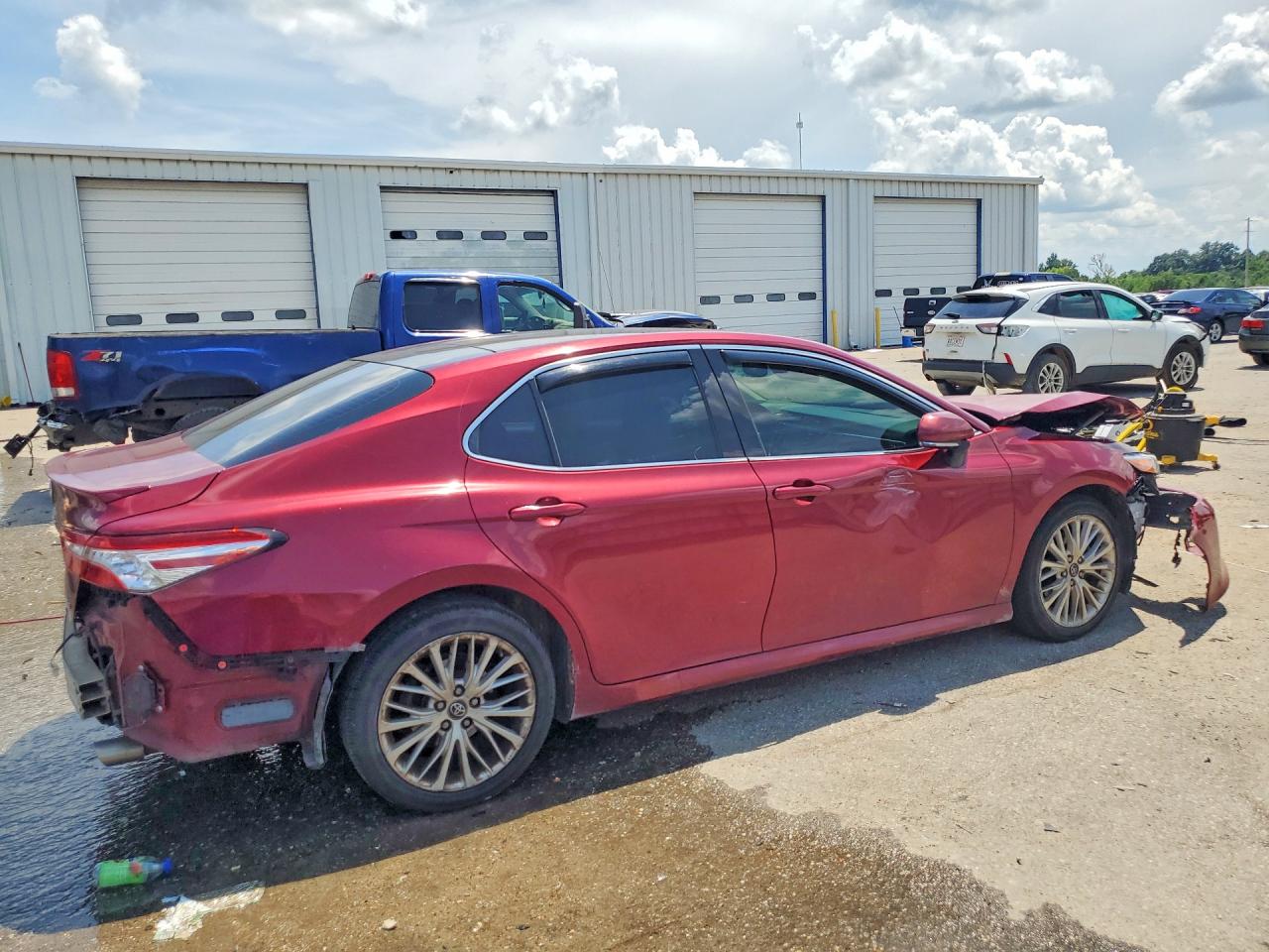 2018 TOYOTA CAMRY XLE — снимка 3