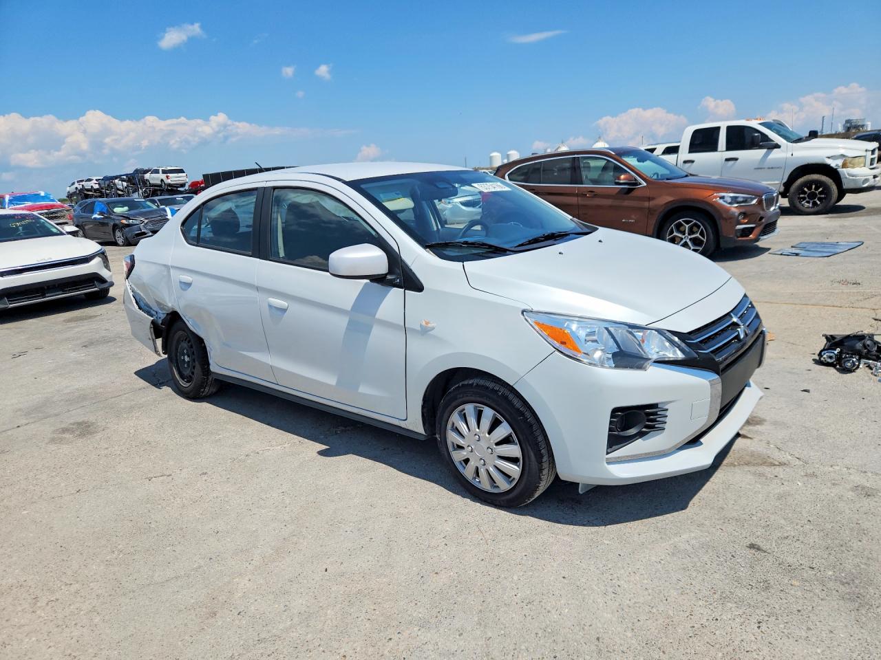 2024 MITSUBISHI MIRAGE G4 ES — снимка 4