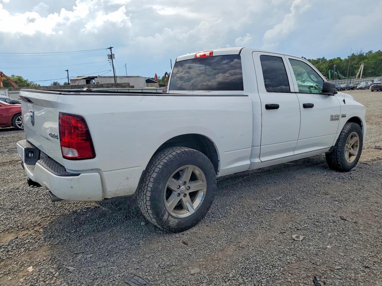 2017 RAM 1500 ST — снимка 3