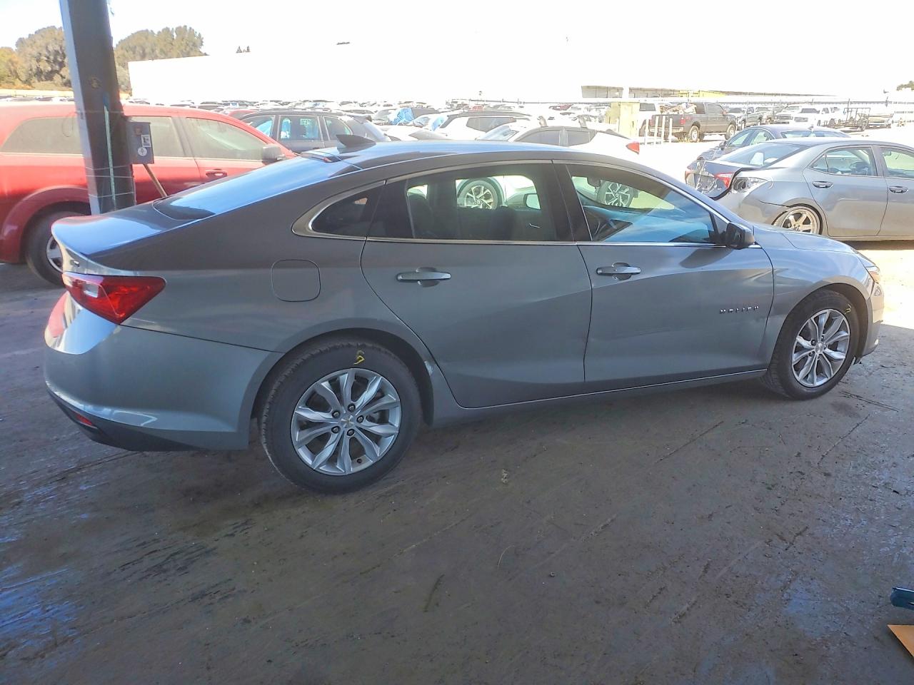 2024 CHEVROLET MALIBU LT — снимка 3