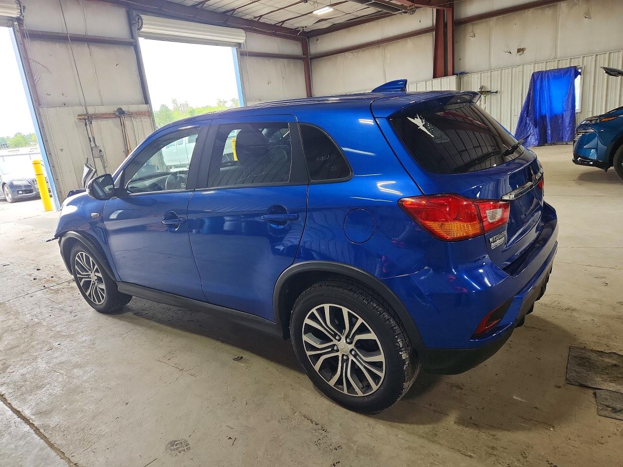 2019 MITSUBISHI OUTLANDER SPORT ES — снимка 2