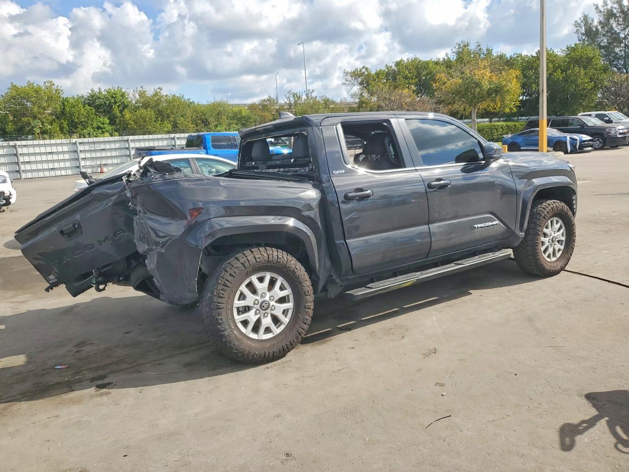 2024 TOYOTA TACOMA SR5 — снимка 3