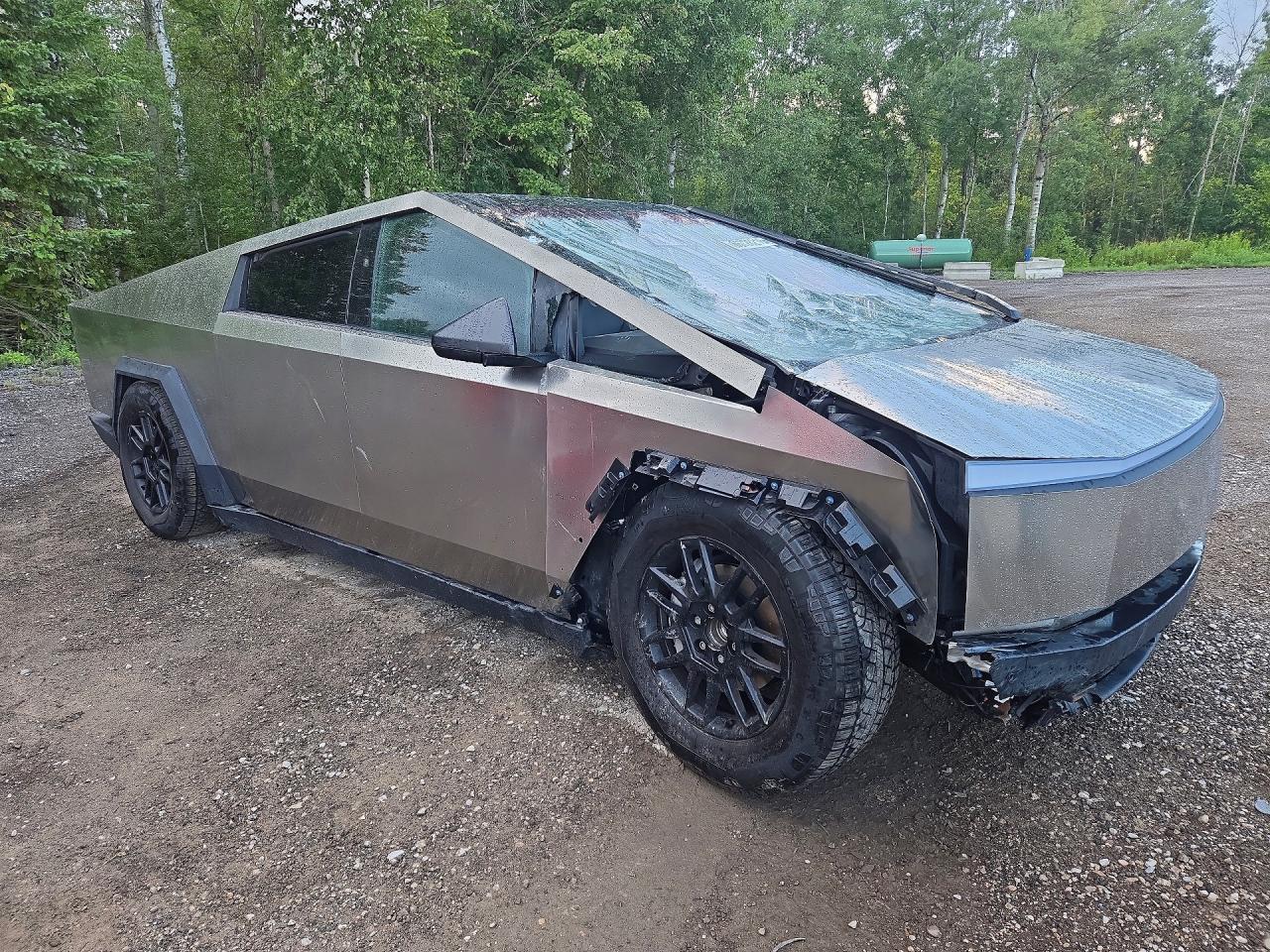 2025 TESLA CYBERTRUCK — снимка 4