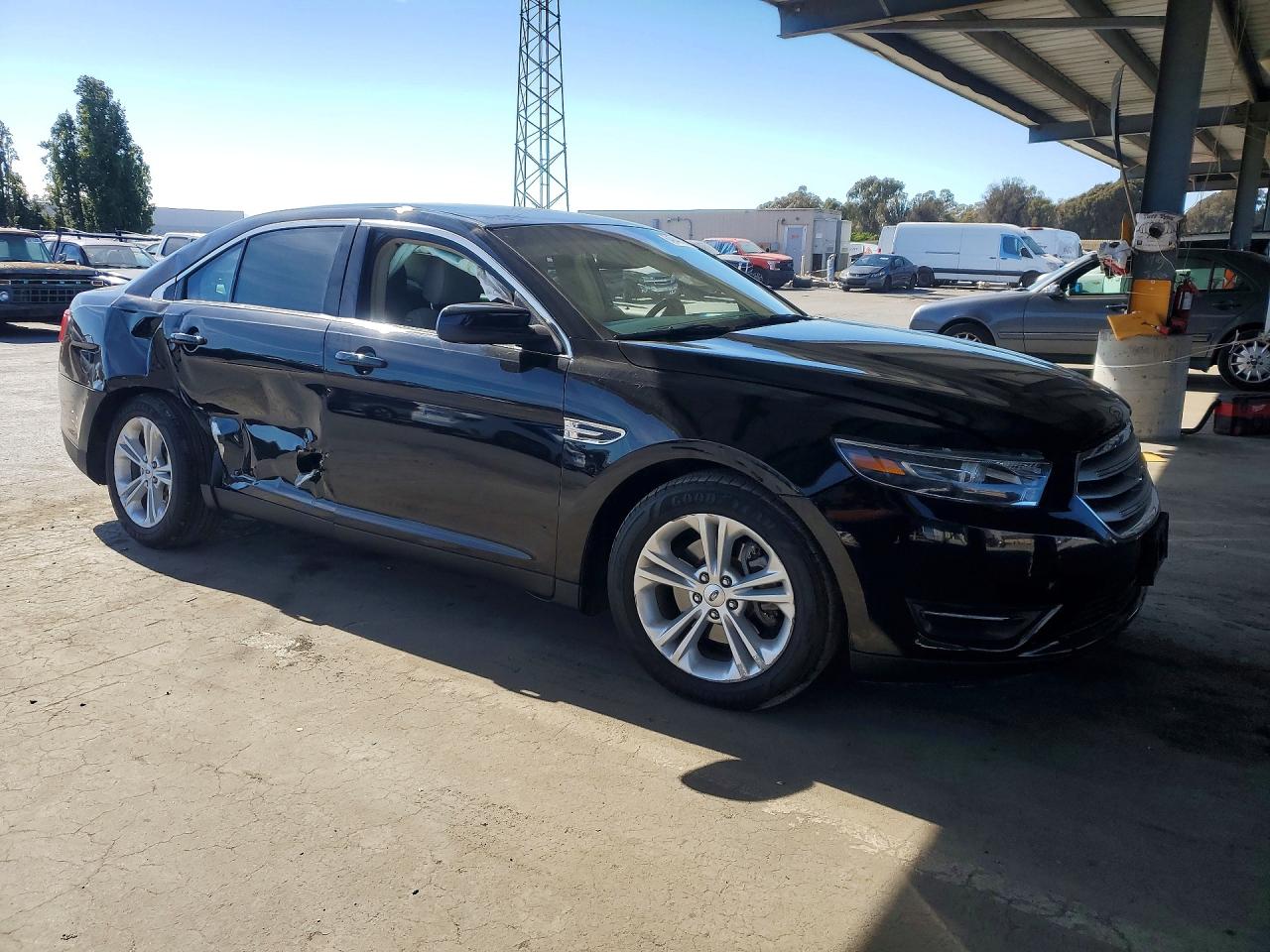2017 FORD TAURUS SEL — снимка 4