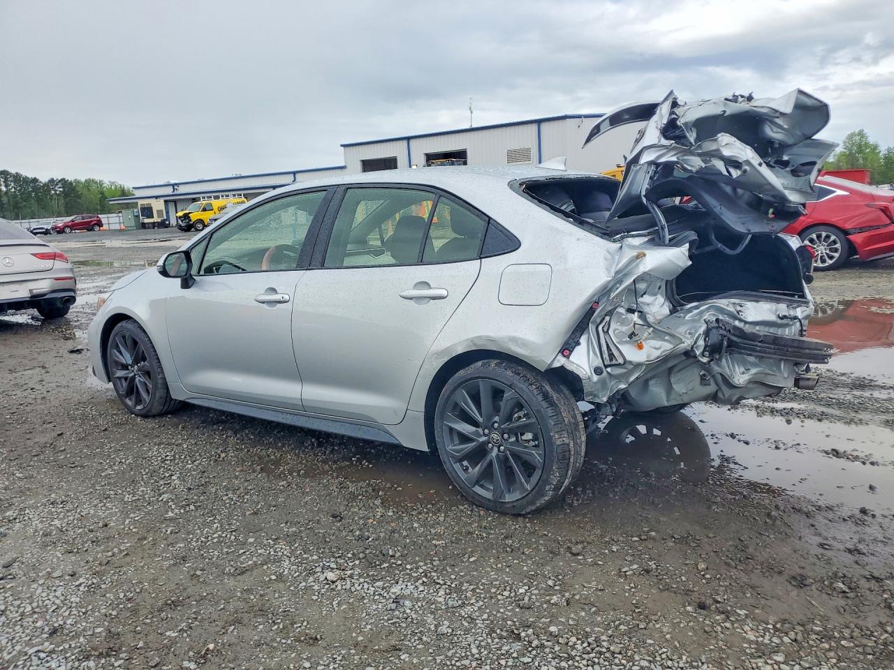2024 TOYOTA COROLLA SE — снимка 2