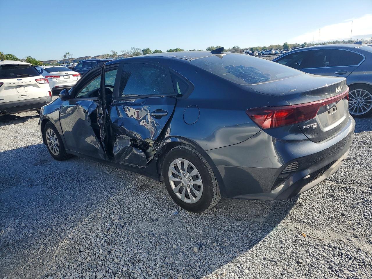 2023 KIA FORTE LX — снимка 2
