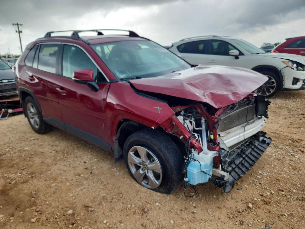 2024 TOYOTA RAV4 XLE — снимка 4