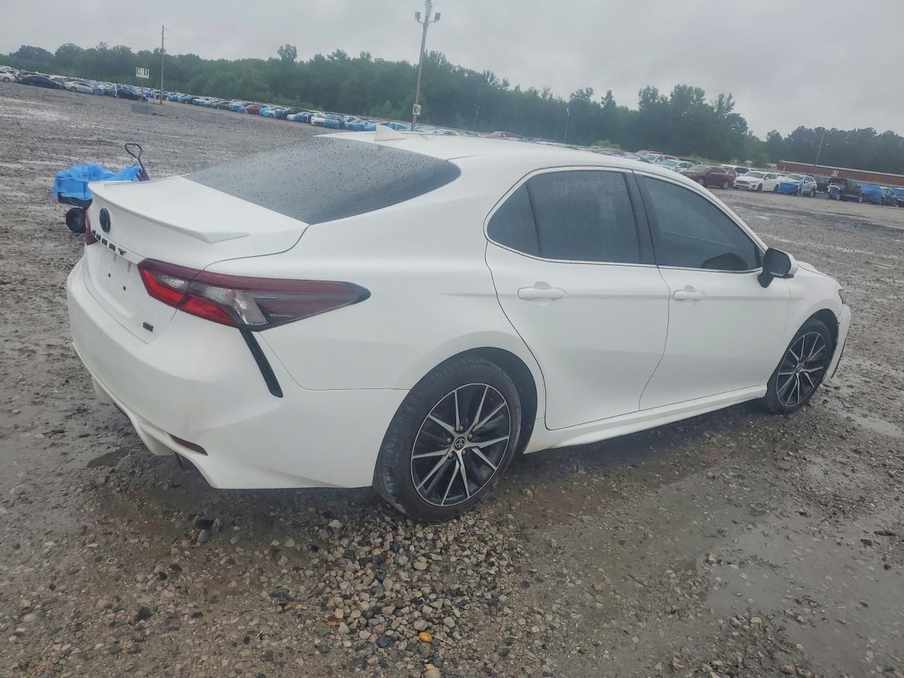 2021 TOYOTA CAMRY SE — снимка 3